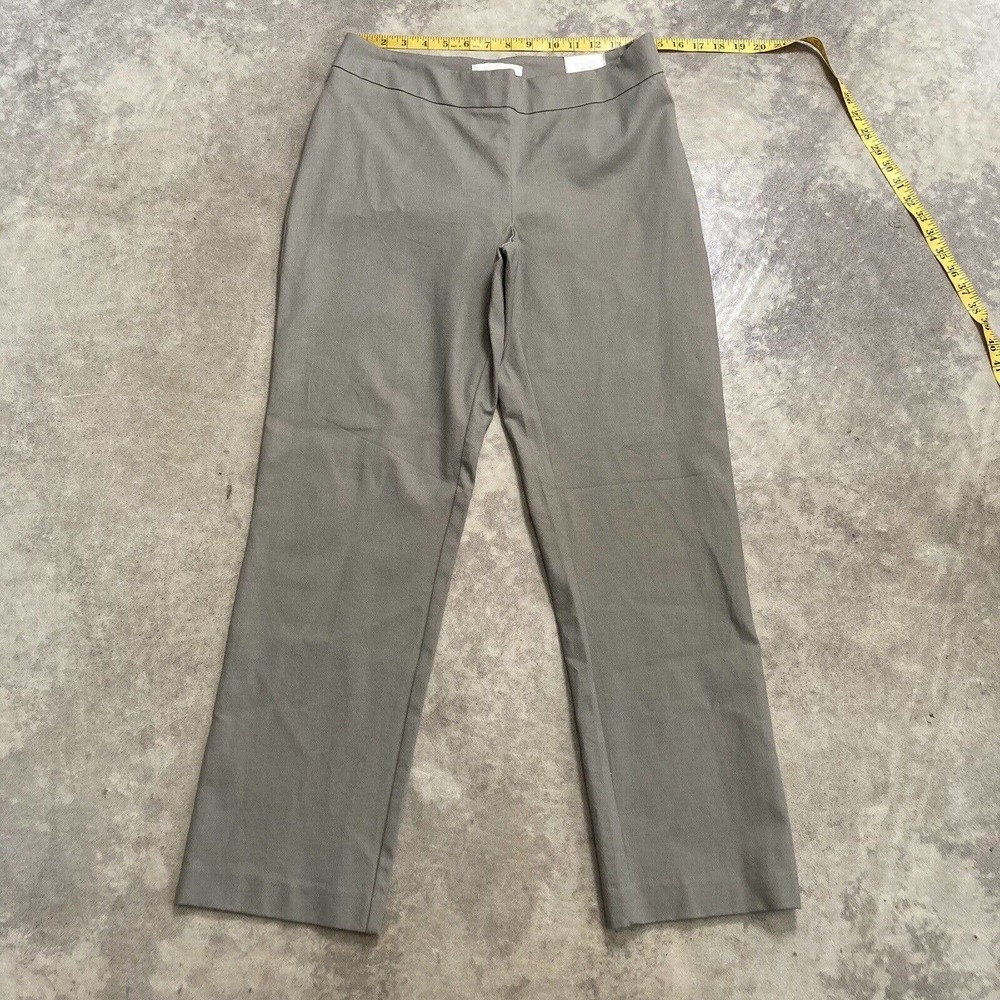 Chicos Pants Womens 6 Short‎ The Ultimate Fit Flattens Slims Lenthens Beige